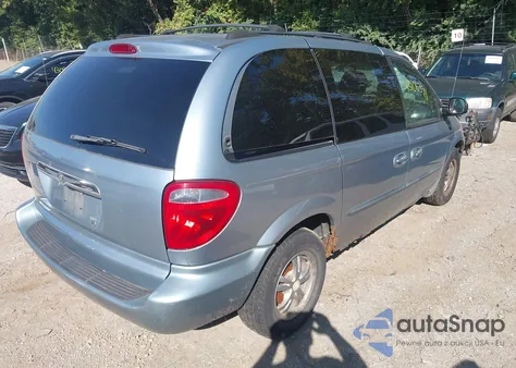 2004 Chrysler Town & Country z USA, uszkodzony, nr VIN 1C4GP45R84B561601